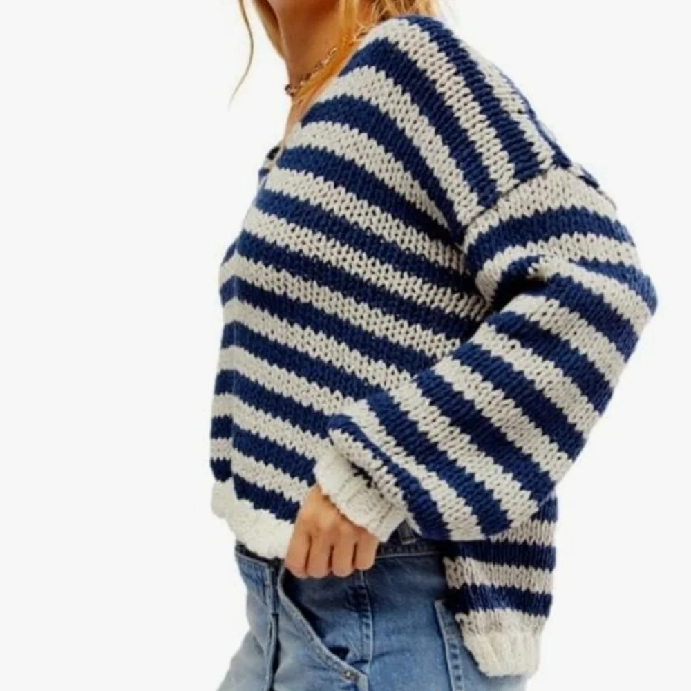 FREE PEOPLE Portland Pullover Navy Blue Stripes Sweater Knit SMALL - Picture 3 of 10